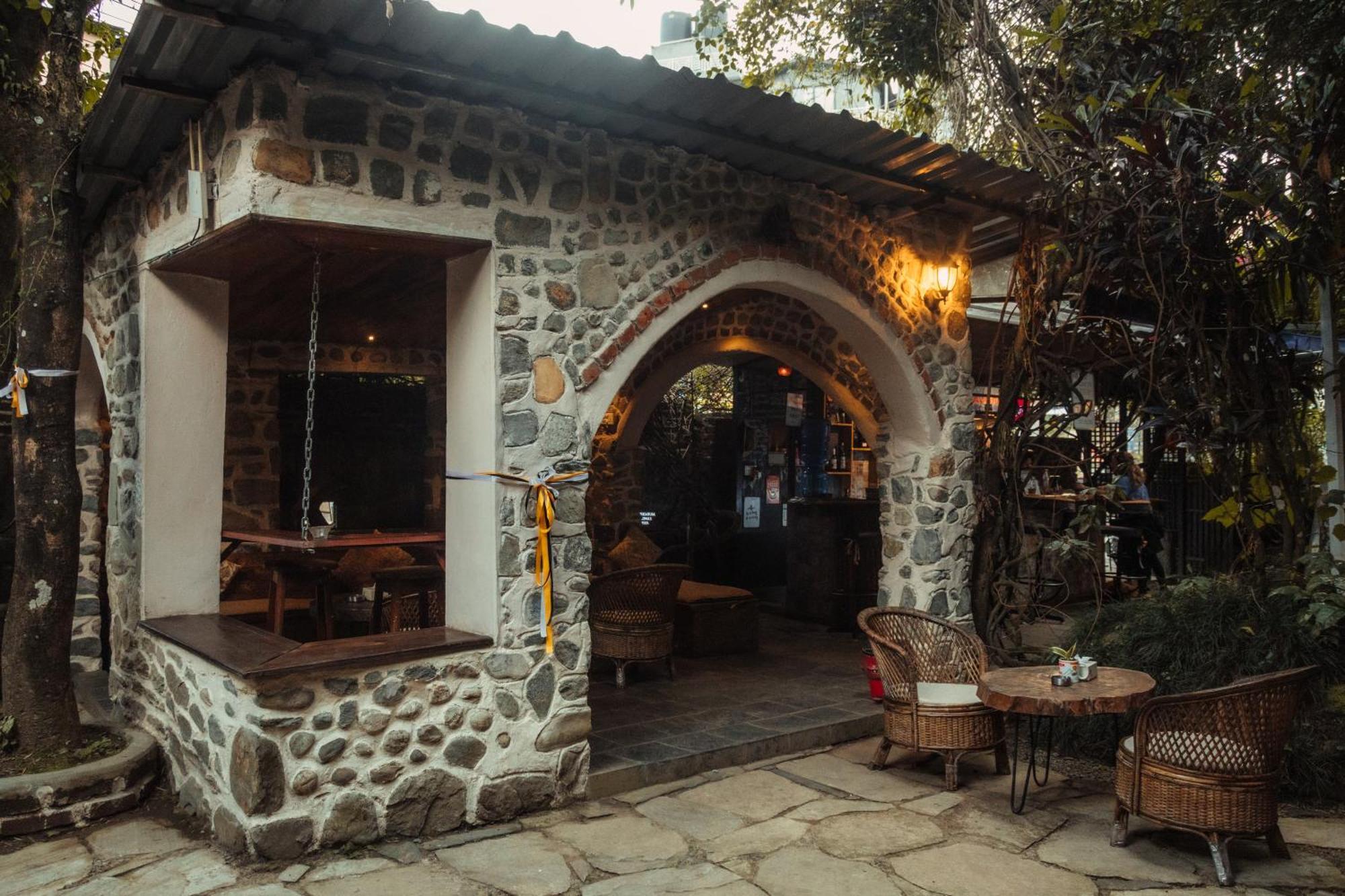 Gaurishankar Backpackers Hostel Покхара Экстерьер фото
