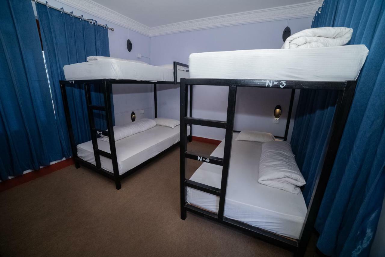 Gaurishankar Backpackers Hostel Покхара Экстерьер фото