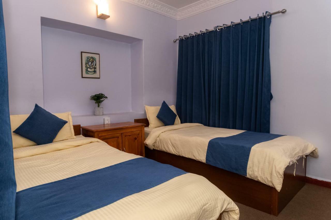 Gaurishankar Backpackers Hostel Покхара Экстерьер фото