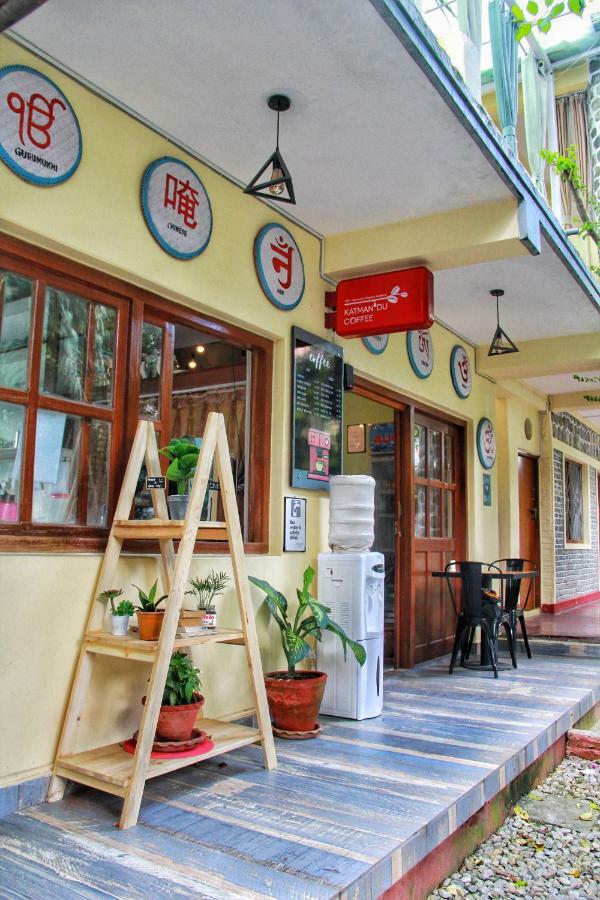 Gaurishankar Backpackers Hostel Покхара Экстерьер фото