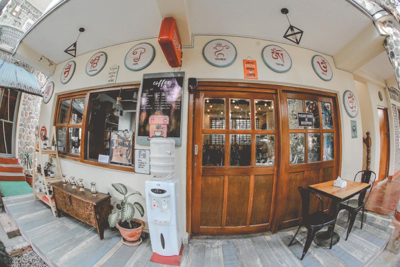 Gaurishankar Backpackers Hostel Покхара Экстерьер фото