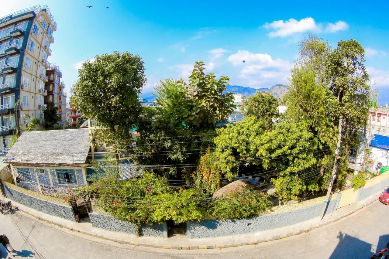 Gaurishankar Backpackers Hostel Покхара Экстерьер фото
