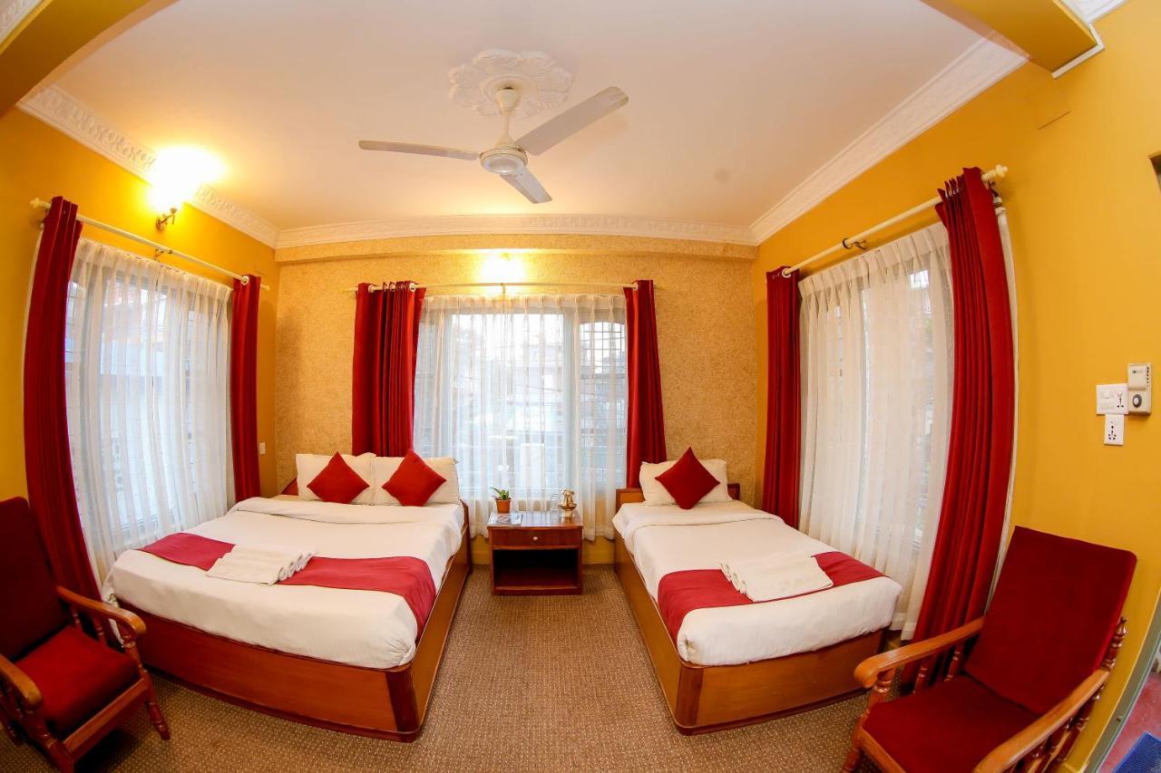 Gaurishankar Backpackers Hostel Покхара Экстерьер фото