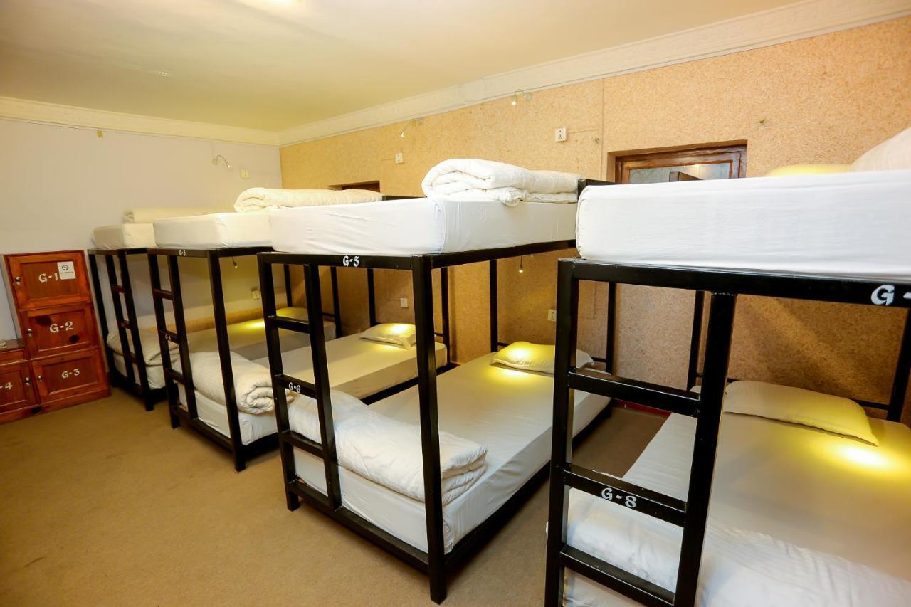 Gaurishankar Backpackers Hostel Покхара Экстерьер фото